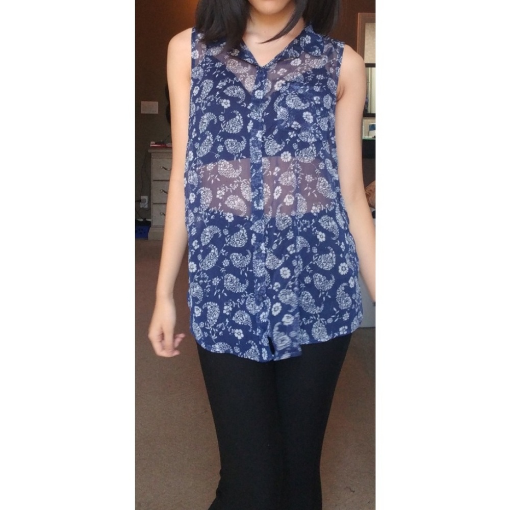 See through navy sleeveless button down top